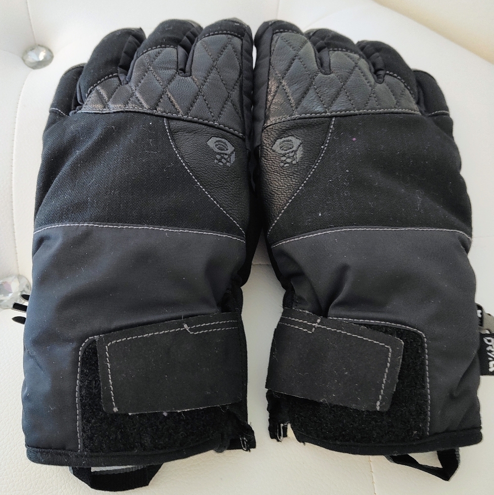 ~~Mt.Hardwear🖤Dry.Q Gloves~~